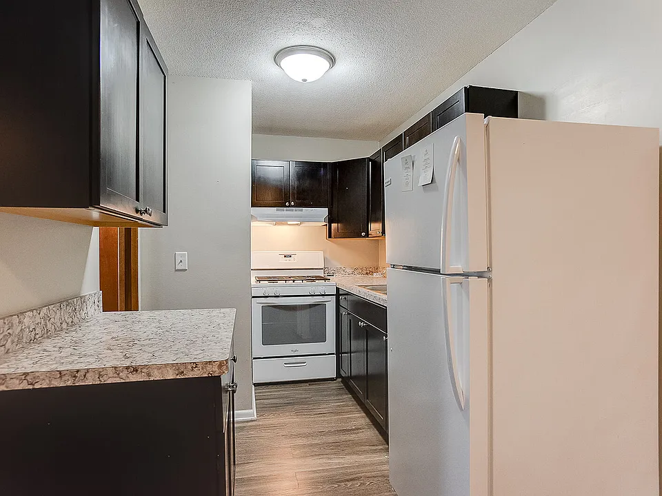 Eat Street Apartments