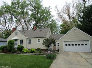 38073 Ridge Rd, Willoughby, OH 44094