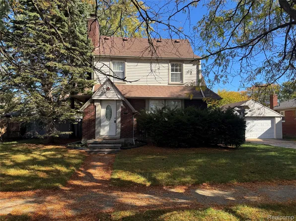 2373 22nd St, Wyandotte, MI 48192