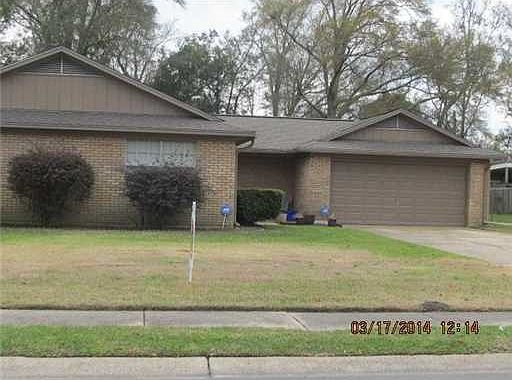 1st image of 2402 Palmer Dr