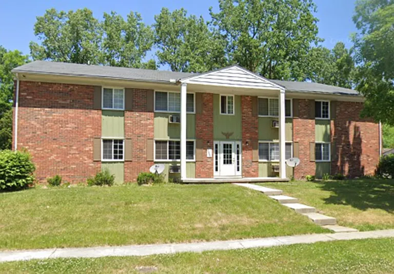 1600 Brooke Park — Photo 7