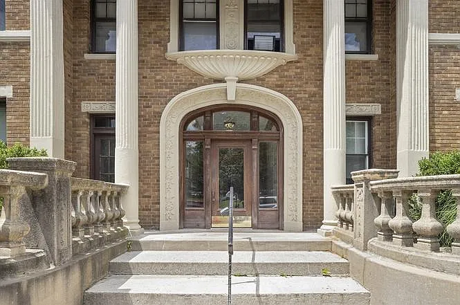 1 bed, 537 sqft, $2,400 — Photo 1