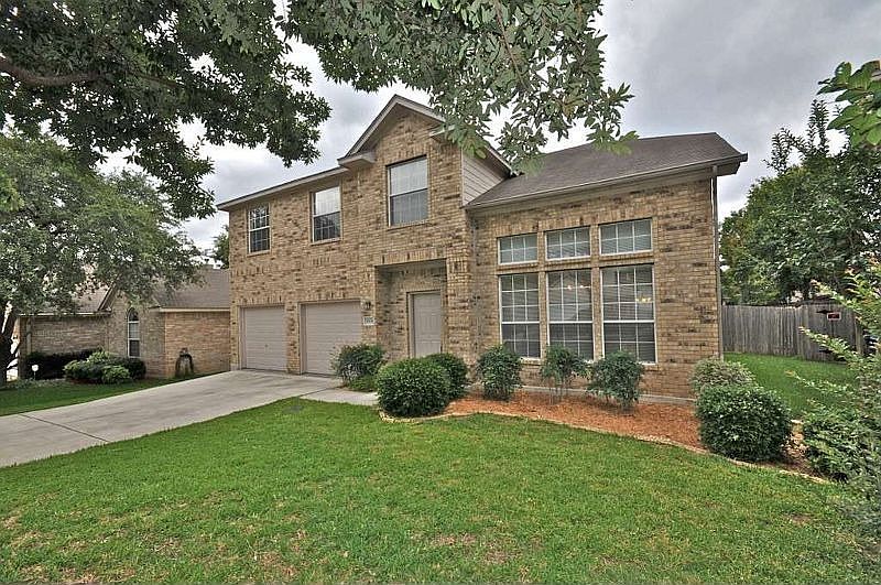 1st image of 3006 Fall Way Dr