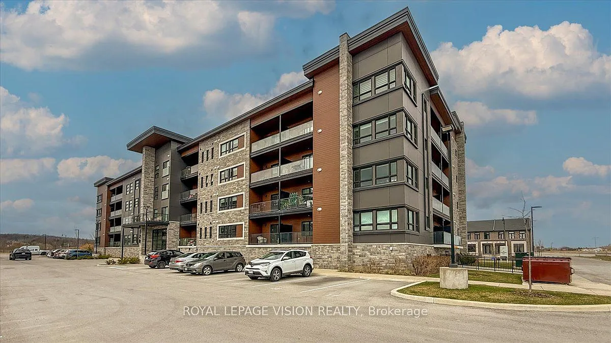 3 bed, $2,500 — Photo 2