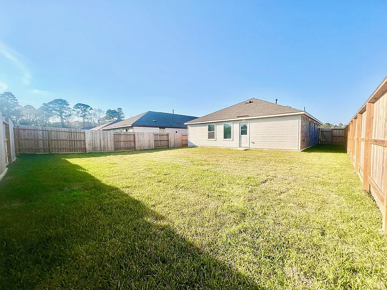 712 Zuppino Ln — Photo 15