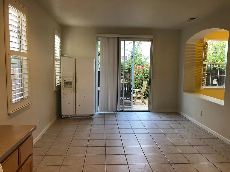 Lenox Pl — Photo 21