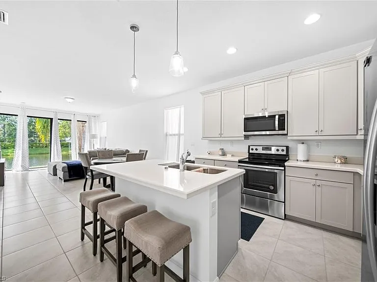 5535 Useppa Dr — Photo 9