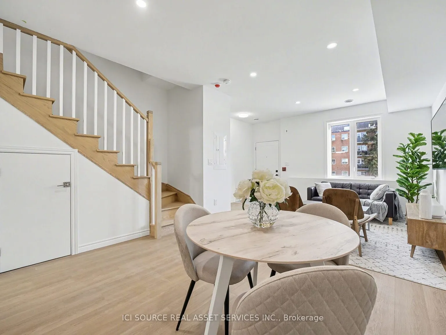 3 bed, $2,800 — Photo 3