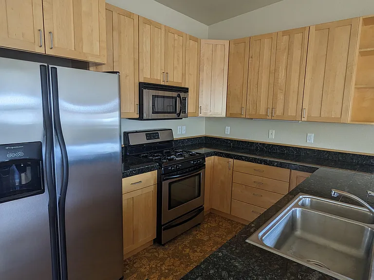 2020 Ionosphere St #16 — Photo 6
