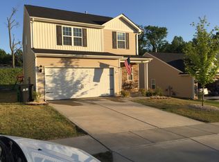 9007 Avery Meadows Dr, Charlotte, NC 28216