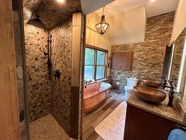 14 Edgemont Landing Rd — Photo 9
