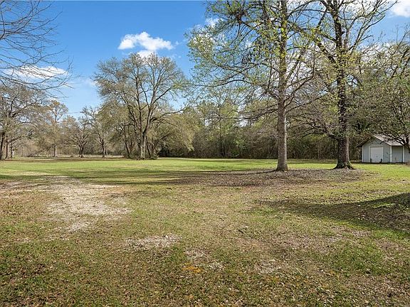 5th image of 78361 Watts Rd