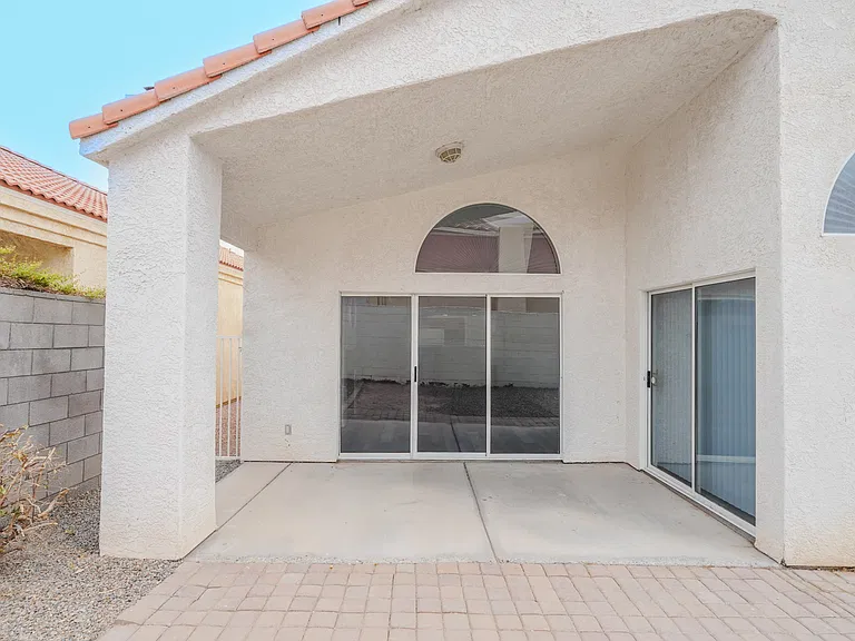 1825 E Shore Villas Dr #DRIVE44 — Photo 15