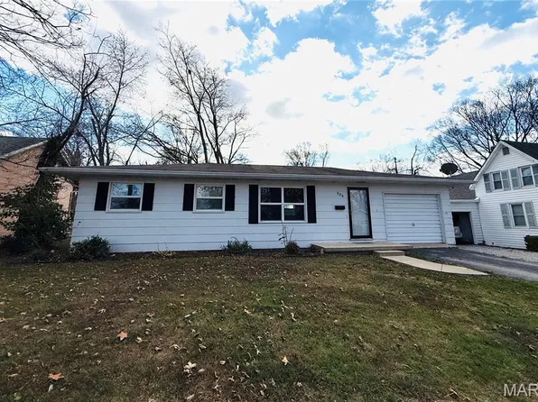 584 W Center St, Nashville, IL 62263