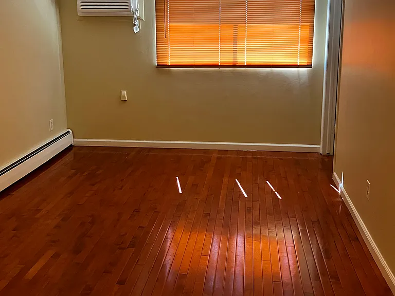 2913-21 Burnet Ave #2 — Photo 5