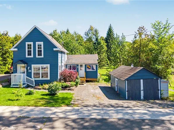 166 Brookside Dr, Fredericton, NB E3A 1T6