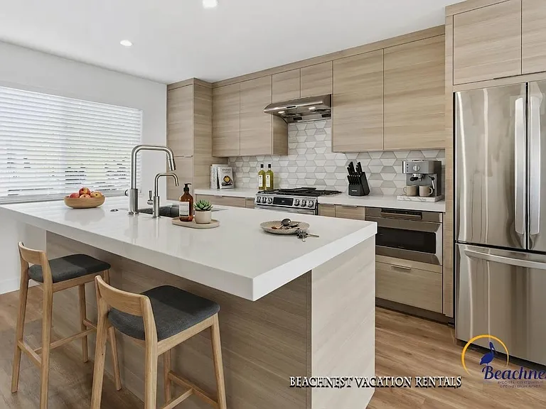 112 Marina Ave #112 — Photo 12