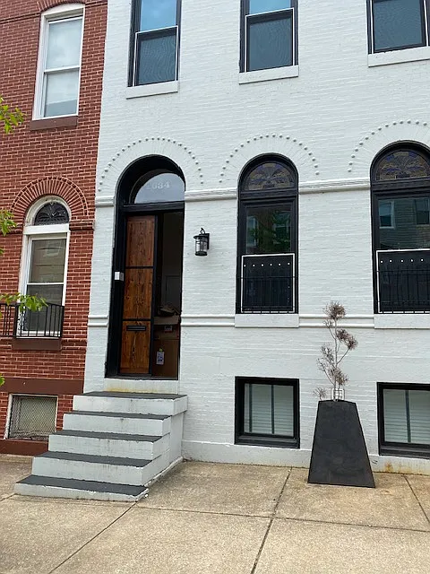 1 bed, 900 sqft, $1,600 — Photo 1