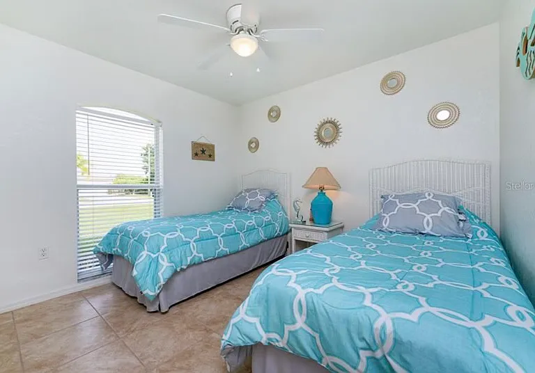 233 Albatross Rd — Photo 8