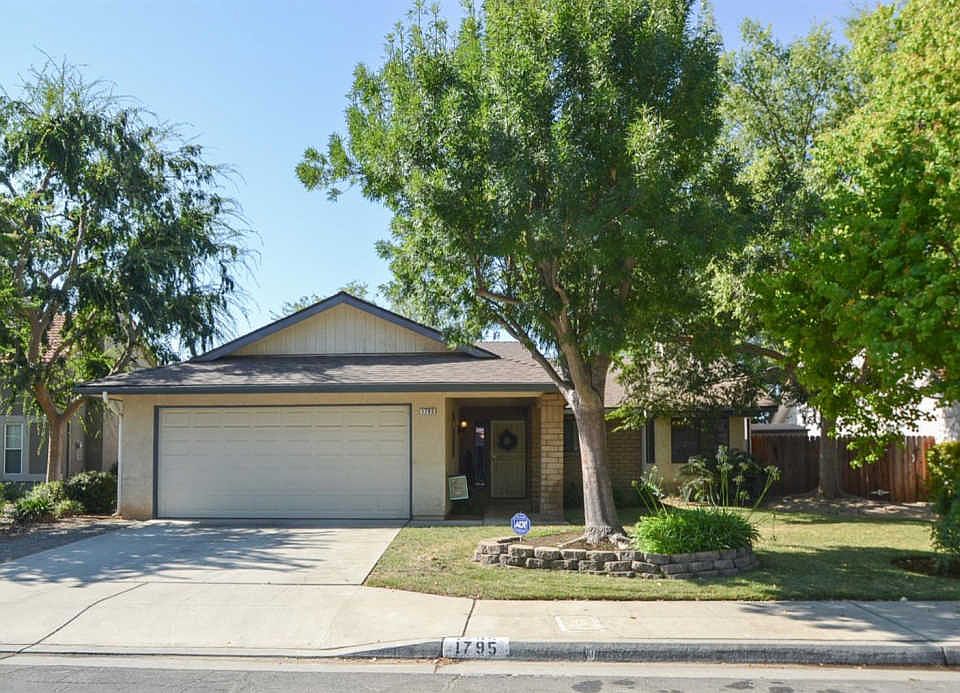 1st image of 1795 E Pryor Dr