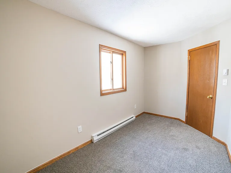 9640 Stony Hollow Dr — Photo 25