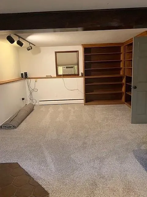 4 bed, 1675 sqft, $2,300 — Photo 2