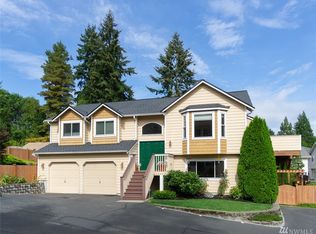 918 NE 172nd Pl, Shoreline, WA 98155