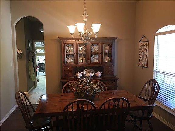 4th image of 1619 Serenity Ln