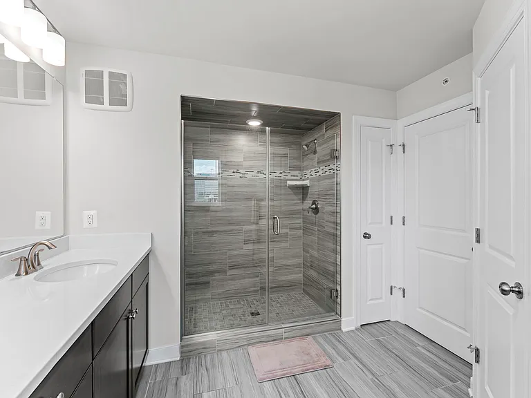 2410 Stella Pl #2 — Photo 24