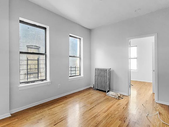 3rd image of 217 W 145th St #37