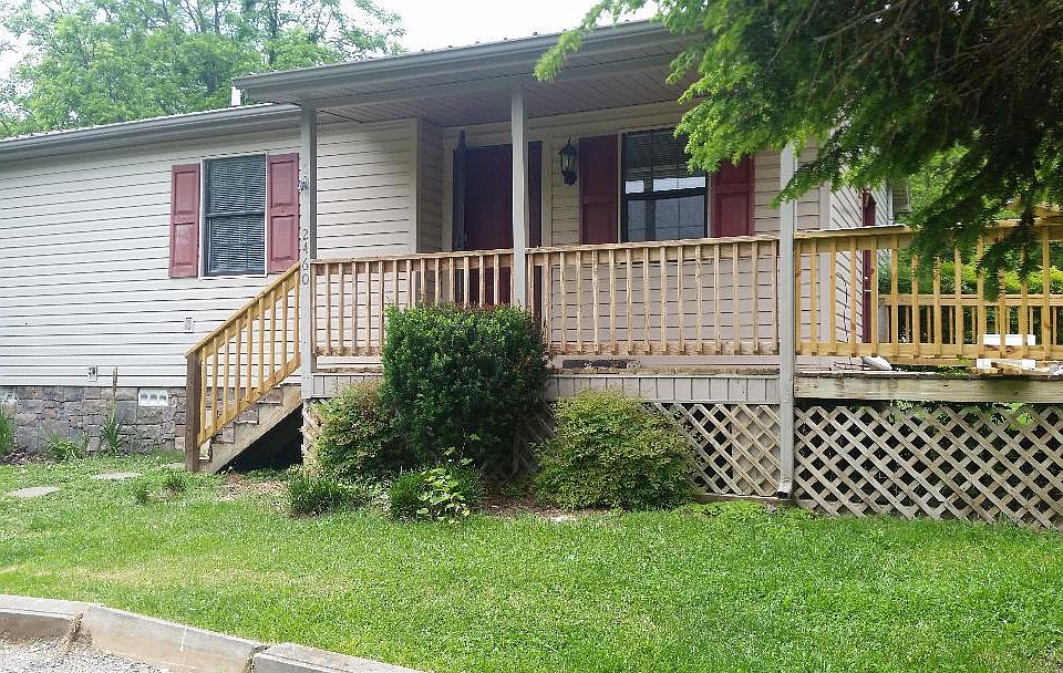 new handrails on large deck