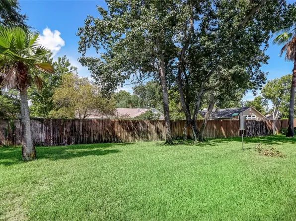 1861 Clinch Dr, Fernandina Beach, FL 32034