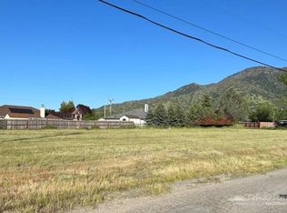 18140 Bold Venture Dr #13, Tehachapi, CA 93561