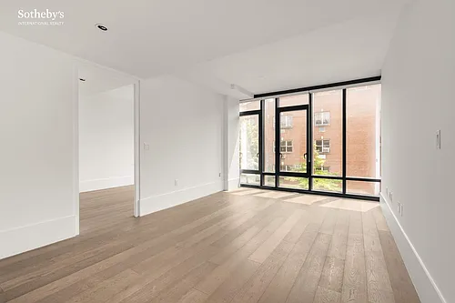 429 Kent Ave #505 Photo 1