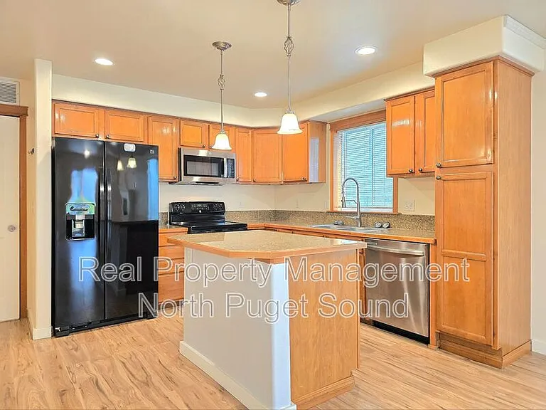 906 116th Pl SE — Photo 8