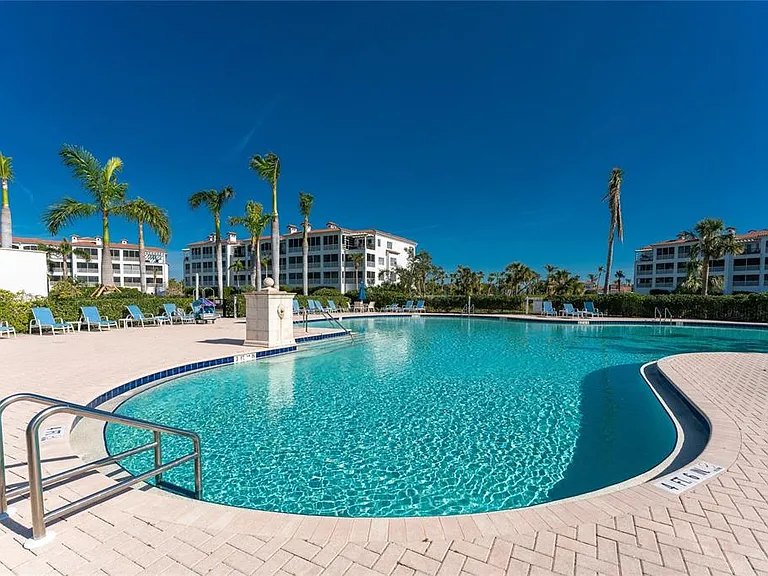 11100 Hacienda Del Mar Blvd #G-202 — Photo 75