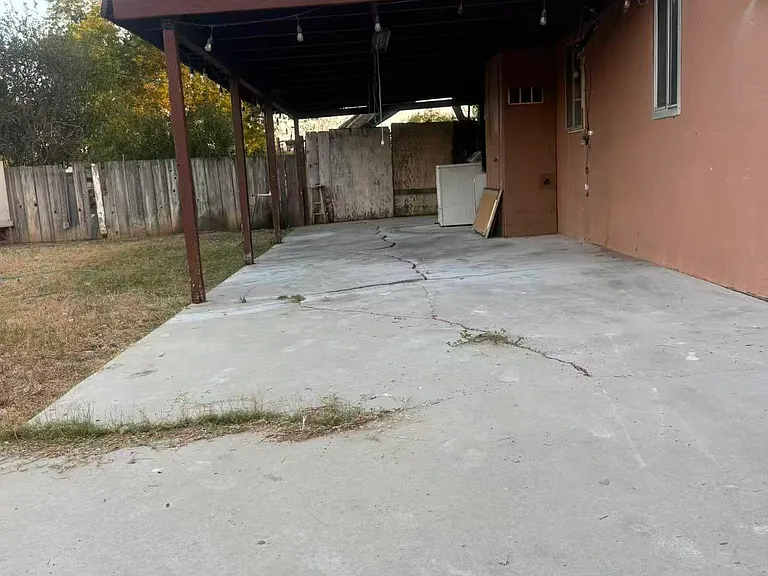 3962 Rosal Rd — Photo 28
