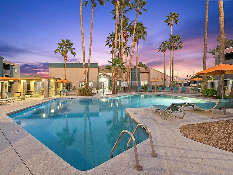 Tanque Verde Apartments — Photo 34