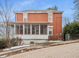 313 Fair Oaks St, Mc Kees Rocks, PA 15136