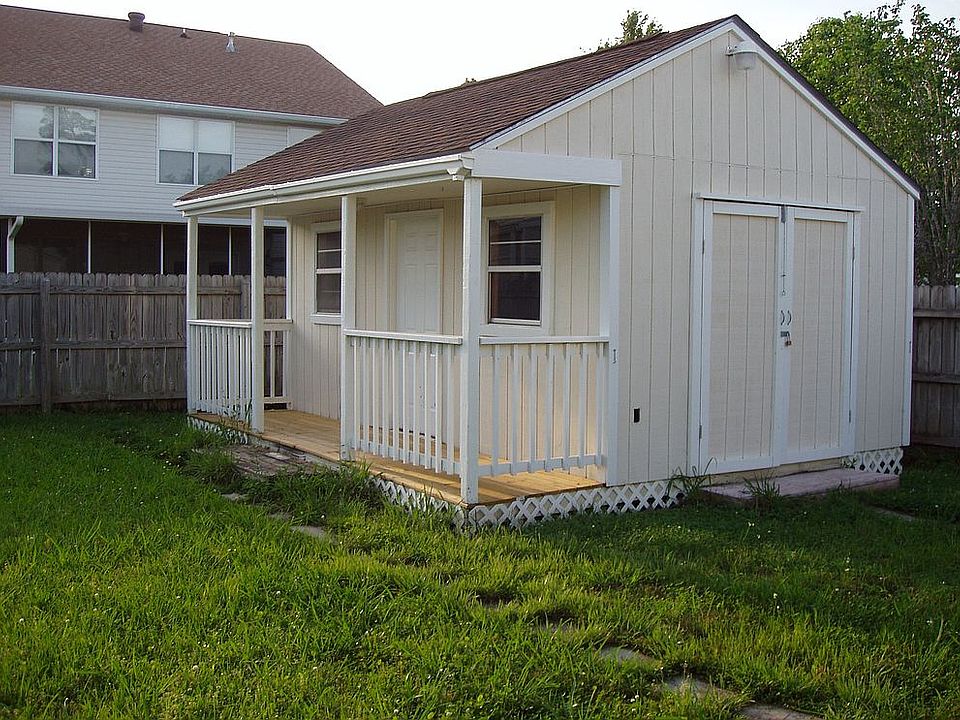 2nd image of 3051 Golden Dr