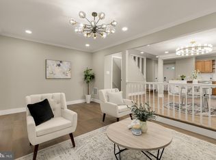 4555 Metro Ct, Annandale, VA 22003
