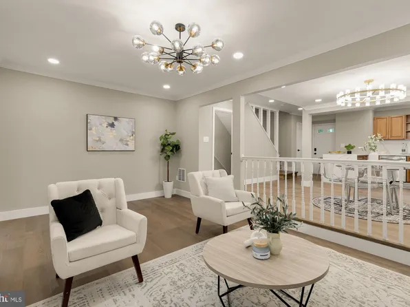 4555 Metro Ct, Annandale, VA 22003