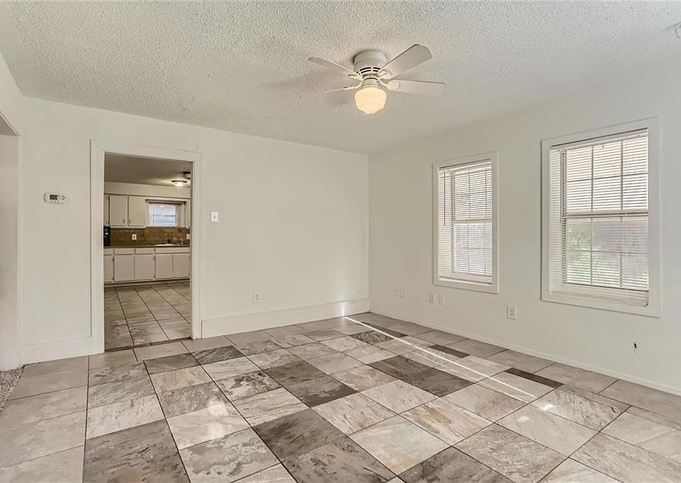 1148 1/2 Gunter St Austin, TX, 78721 Apartments for Rent Zillow