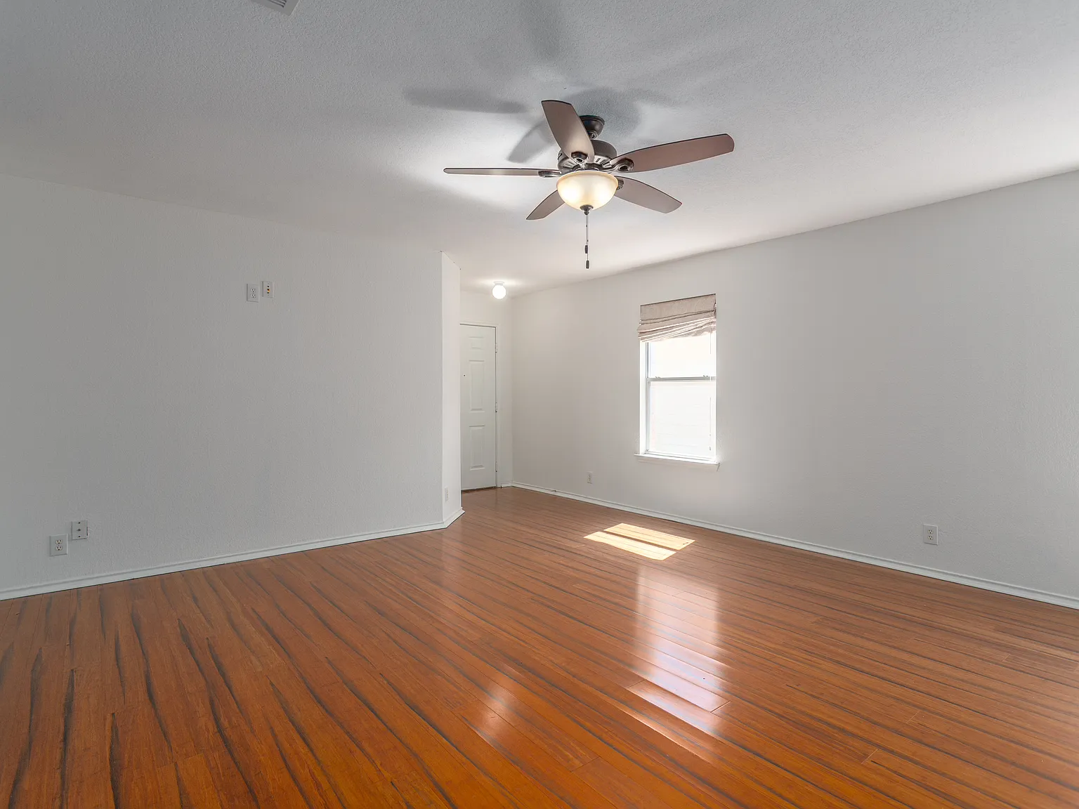 3 bed, 1444 sqft, $1,595 — Photo 4