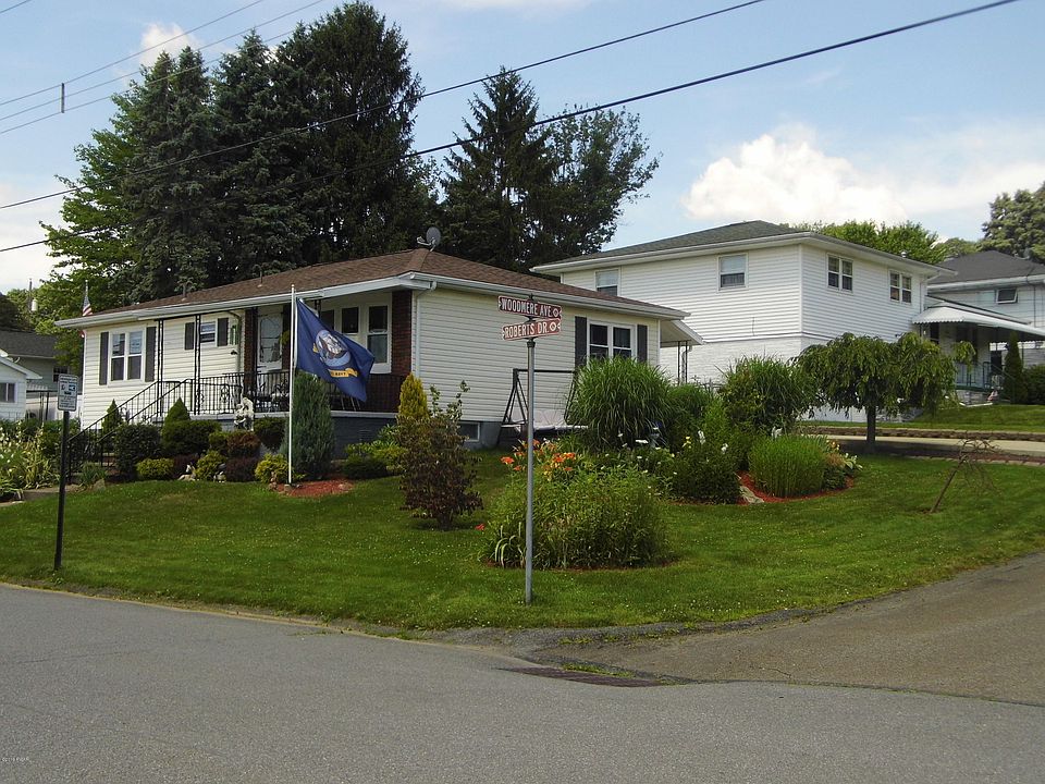 1st image of 200 Roberts Dr