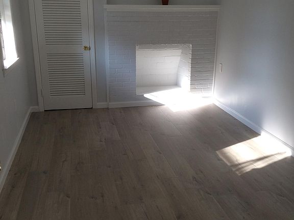 3rd image of 64 John St #B