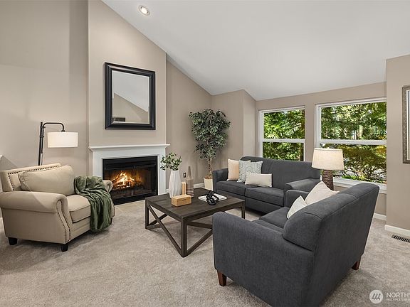 2nd image of 1020 Greenwood Boulevard SW