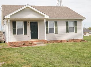 1961 Timberline Cir, Oak Grove, KY 42262