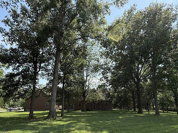 3rd image of 30 Teal Rd