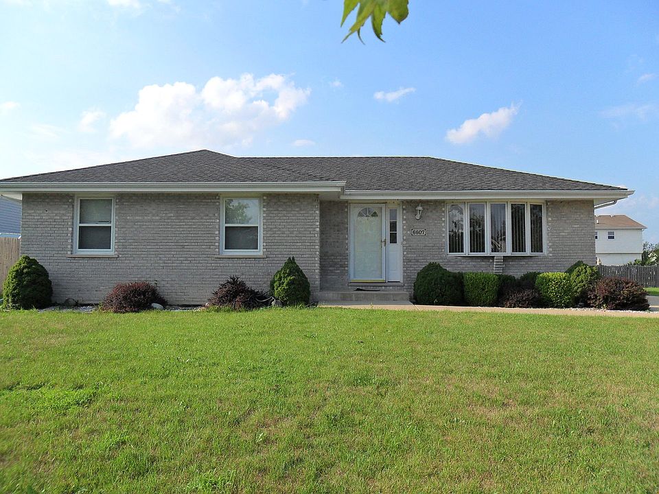 1st image of 6607 Whalen Ln